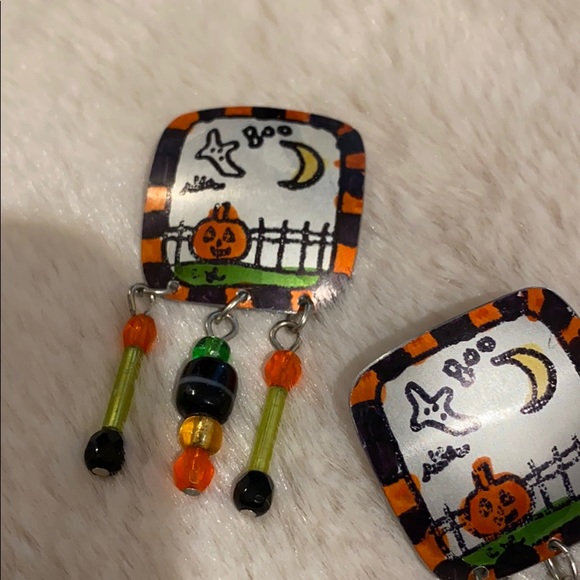 Halloween Earrings - Picture 3 of 4